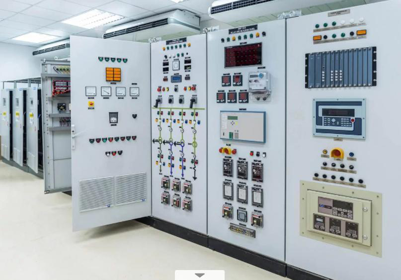 Tableaux de distribution et compensation BT — installation industrielle